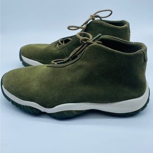 Womens NIKE AIR JORDAN
FUTURE Olive Trainers AR0726-300
